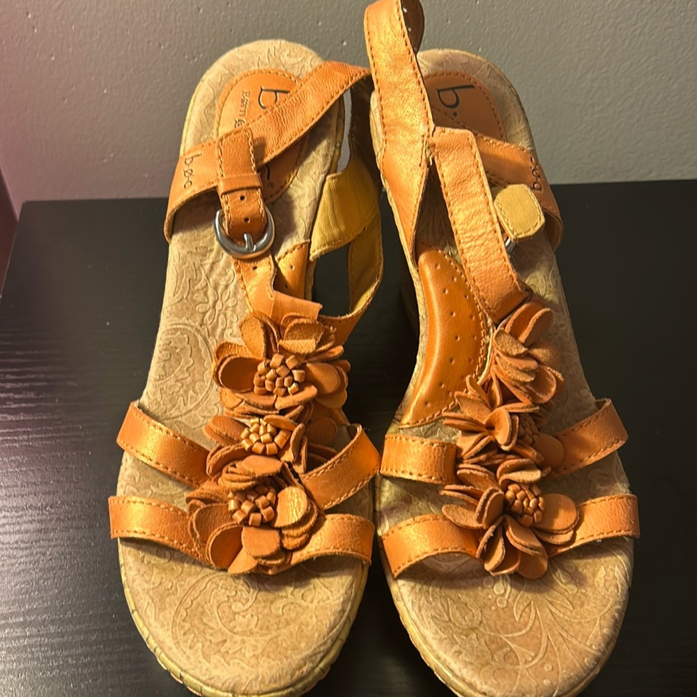 BOC Born sandals